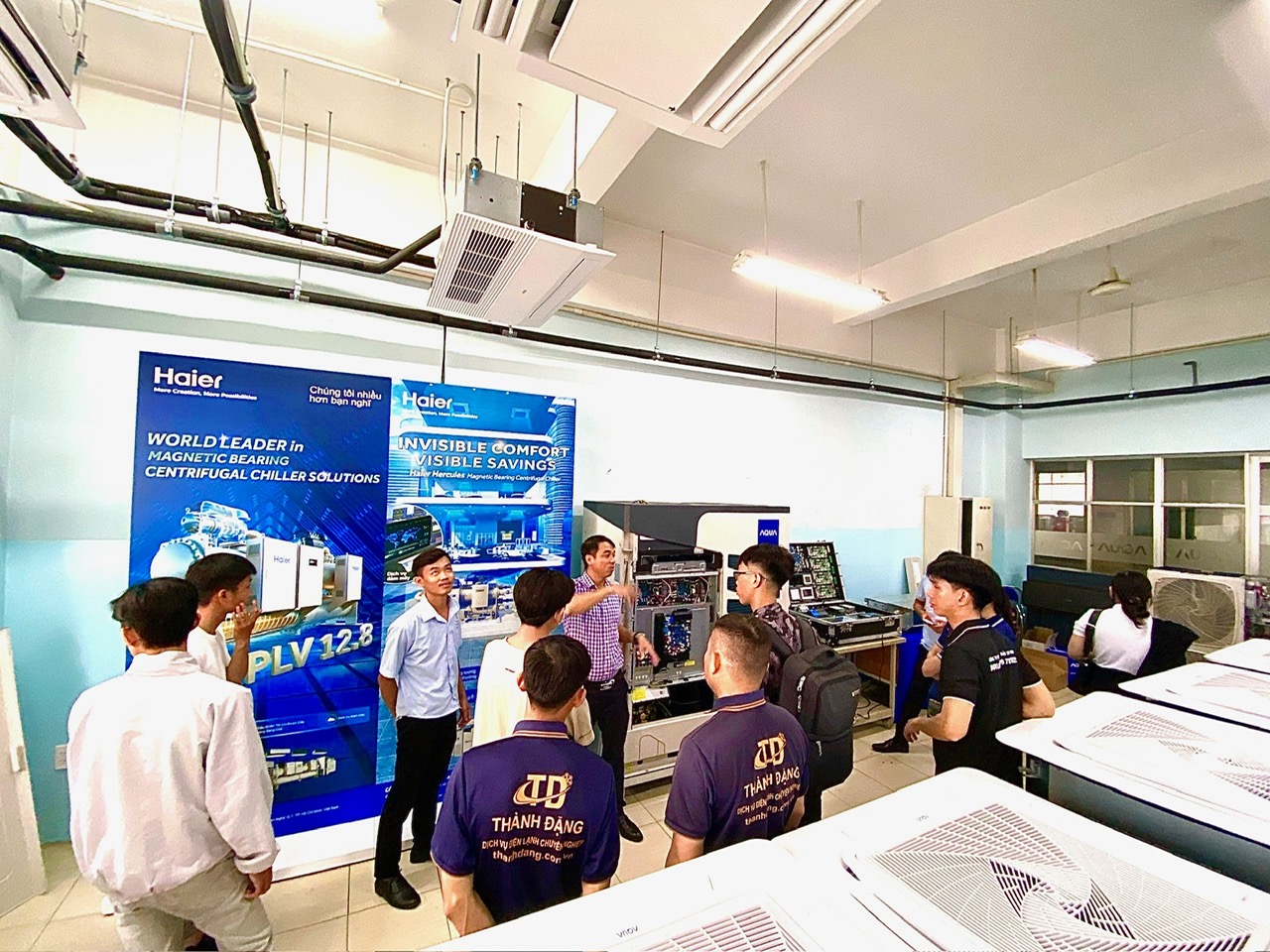 Vệ Sinh Máy Lạnh Cần Thơ